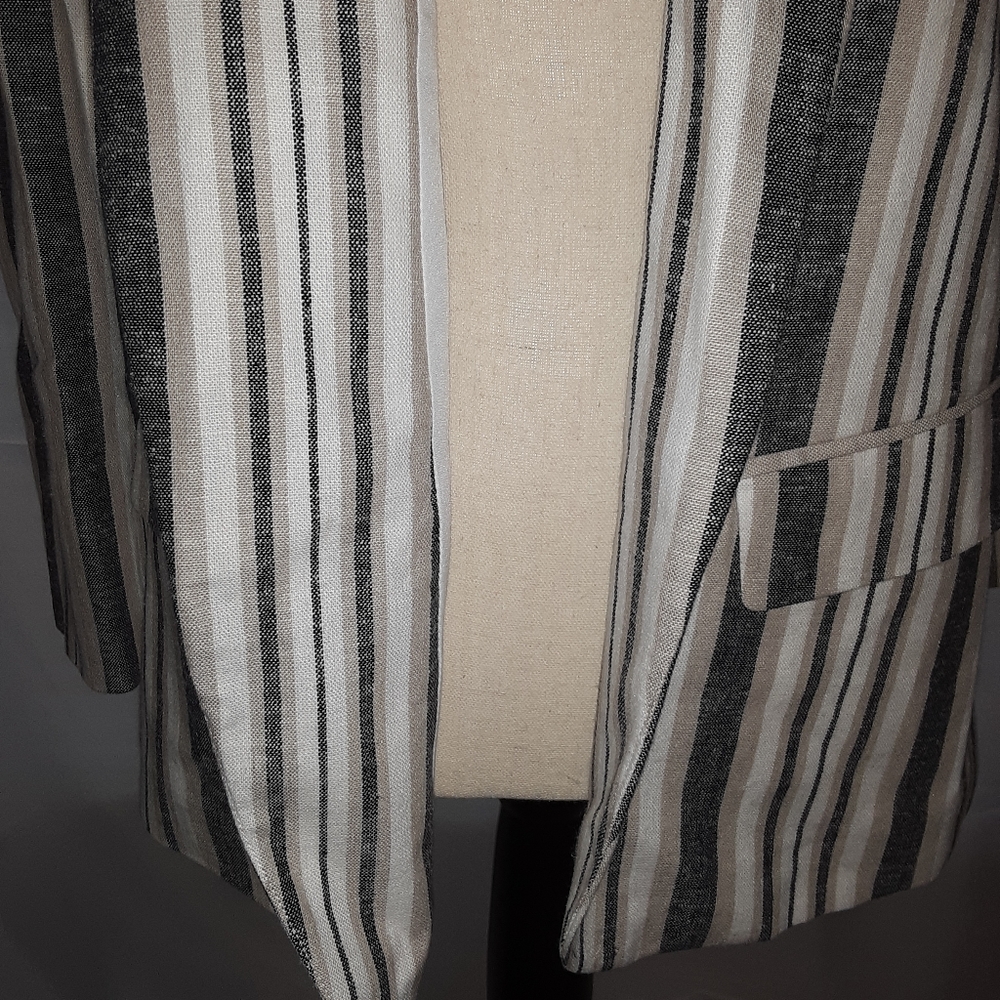 ATF Striped Linen Blazer. - Picture 2 of 9